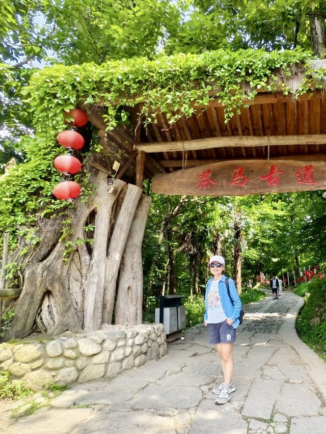 踏入鳳陽邑,漫步在古老的街道  感受著歷史的滄桑……. 踏入鳳陽邑,漫步在古老的街道  感受著歷史的滄桑…….