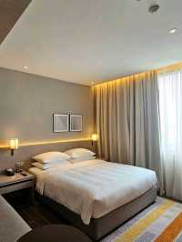 🌇 Hyatt Place JB – Shop, Sleep, Repeat! 🛍️🛏️