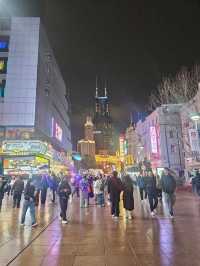 East Nanjing Road เซี่ยงไฮ้ สายช็อปพลาดไม่ได้