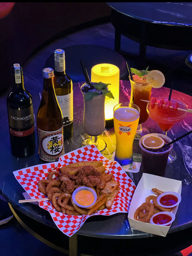 Not Thailand… But KL’s Stunning Rooftop Jellyfish Bar with 180° City Views! 🌃🍻✨