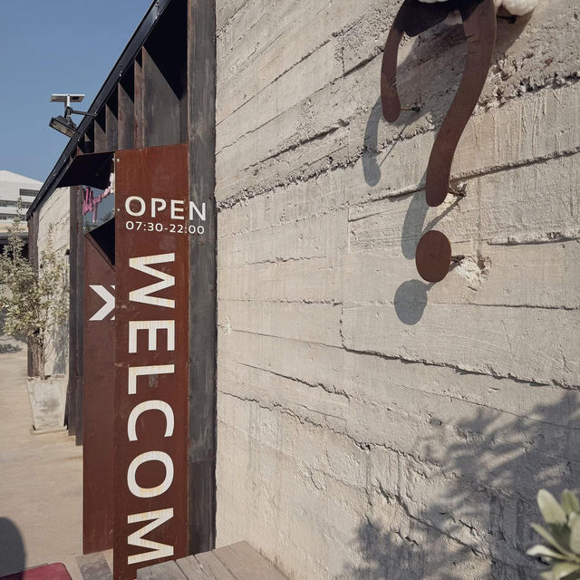 🍻☕ Whats Your Name Cafe & Craft Beer On Tap 