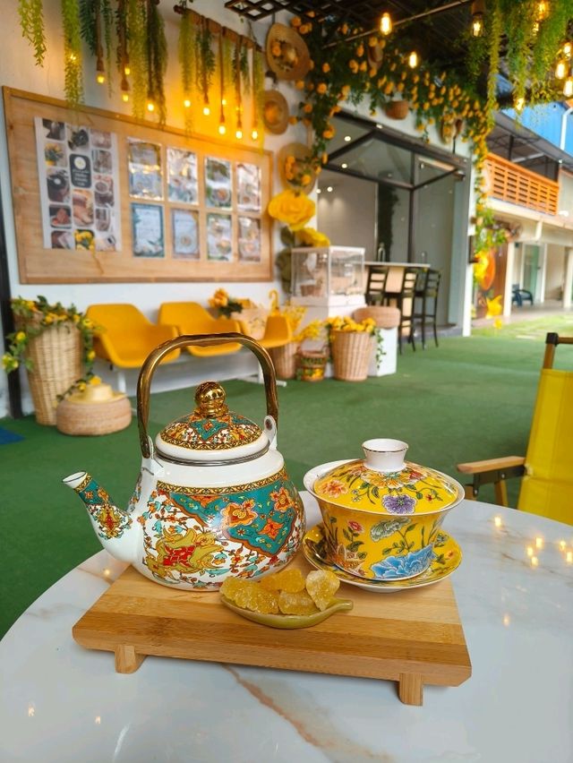 Affordable Tea Time with Aesthetic Garden Vibes