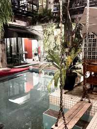 Vintage Vibes, Bold Brews – Only at Kleptokrat
