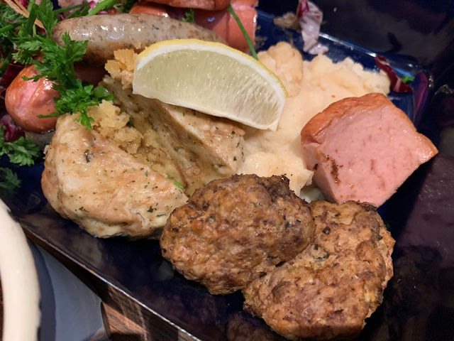 🍺 Paulaner Bräuhaus — A Hearty Midday Escape to Bavaria