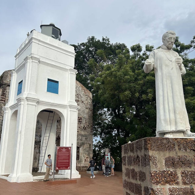St. Paul’s Hill & Church (Bukit St. Paul)