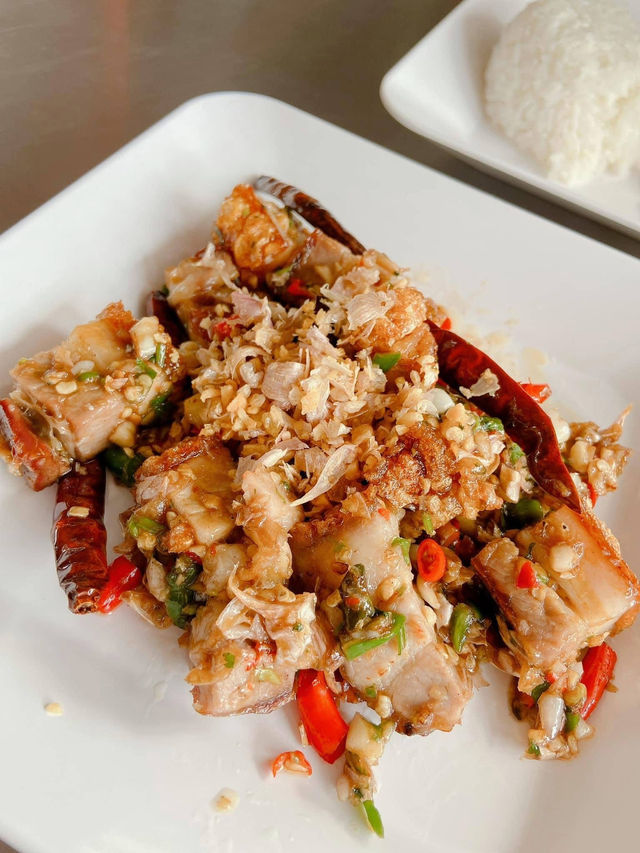 ต๋องริมทาง 