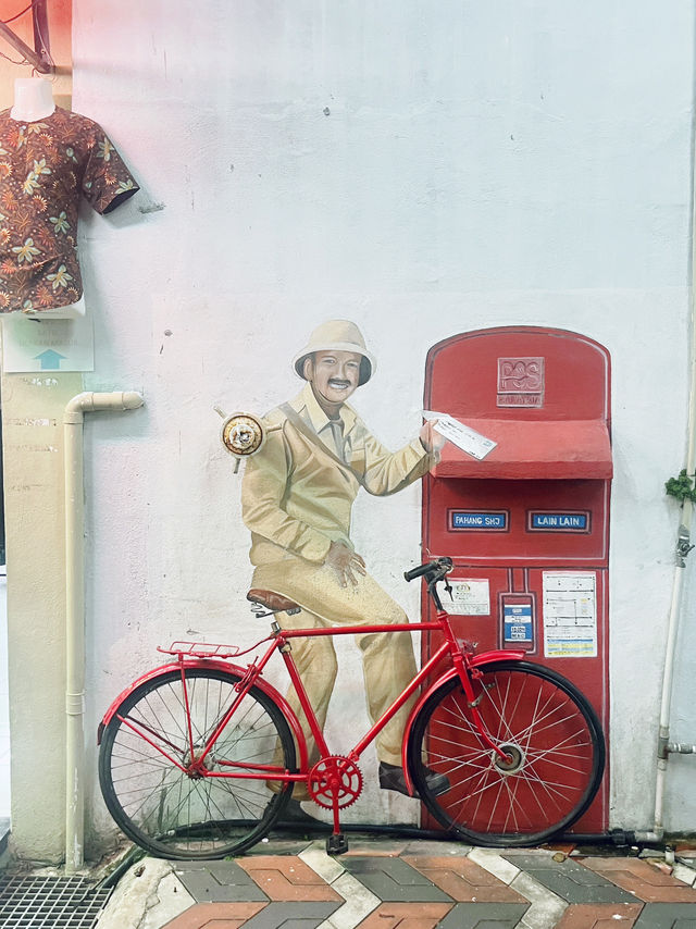 🌙✨ Kuantan by Night: Murals, Markets & Tower Views