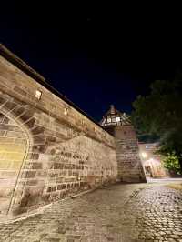 HANDWERKERHOF BY NIGHT – A FAIRYTALE VILLAGE AFTER DARK