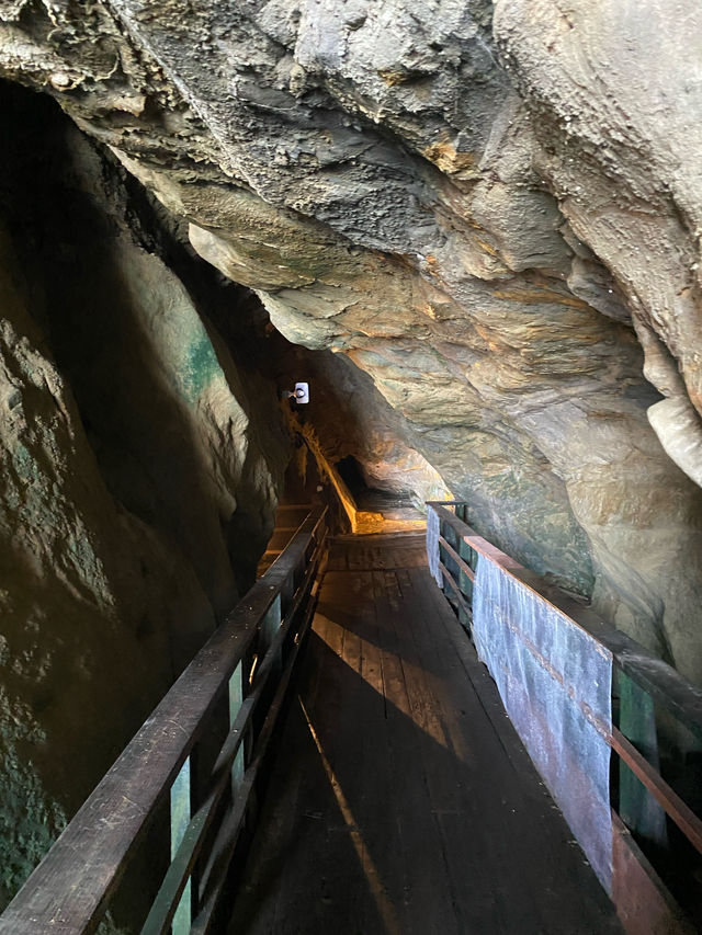 La Jolla Cave 隱藏在書店內的神秘海岸密道 - The Cave Store