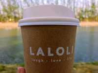 ร้าน laloli cafe บรรยากาศเหมือนเขาใหญ่