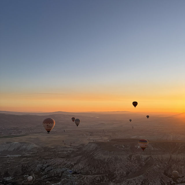 【トルコ🇹🇷】カッパドキアで最高の気球体験を🎈☀️