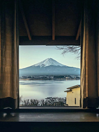 富士山:平和と壮大さの日本の象徴
