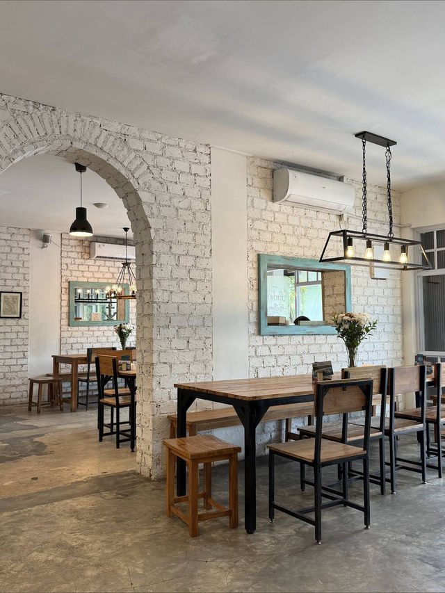 Anchor Cafe & Roastery, Southern Comfort with a Specialty Brew