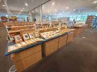 知識與美學共融的城市書殿#高雄市立圖書館總館-高雄市前鎮區