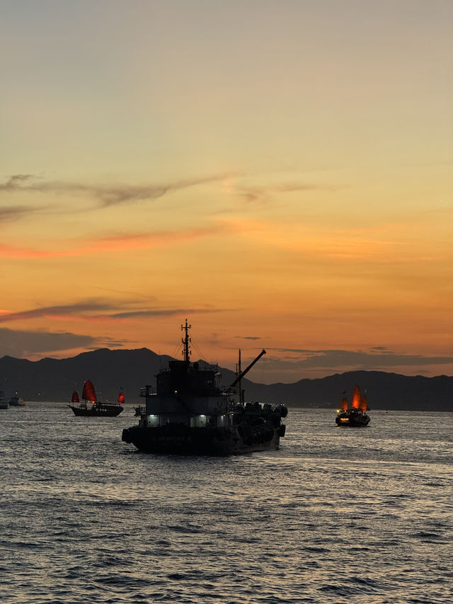 จุดชมวิว Sunset สวยสุดในฮ่องกง Victoria Harbour !