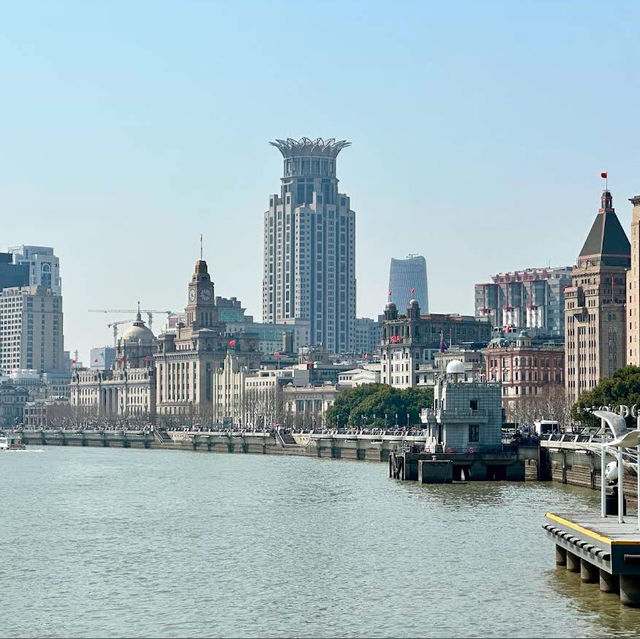 เดินเล่นริมแม่น้ำหรูหรา – สัมผัสเสน่ห์ The Bund 