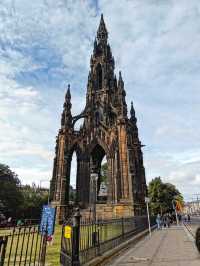 Edinburgh: A Timeless Journey Through History, Culture, and Charm