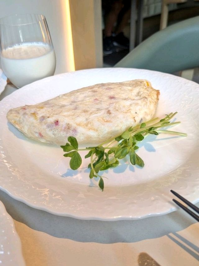 【大阪】日本人がほぼいないホテルで優雅な朝食ビュッフェ 【大阪】日本人がほぼいないホテルで優雅な朝食ビュッフェ