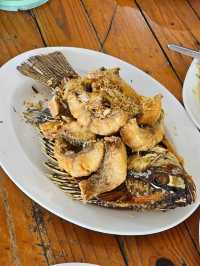 ร้านอาหารกษิรัตน์ | แก่งกระจาน จ.เพชรบุรี