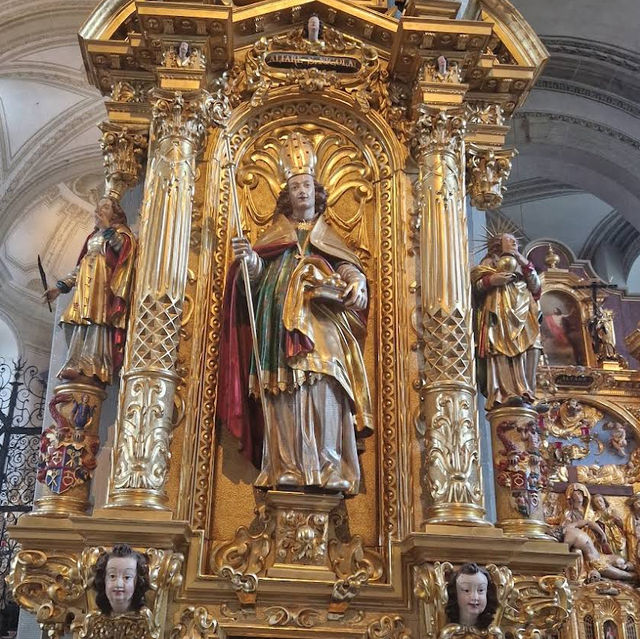 Jesuitenkirche Luzern: Baroque Beauty by the Reuss