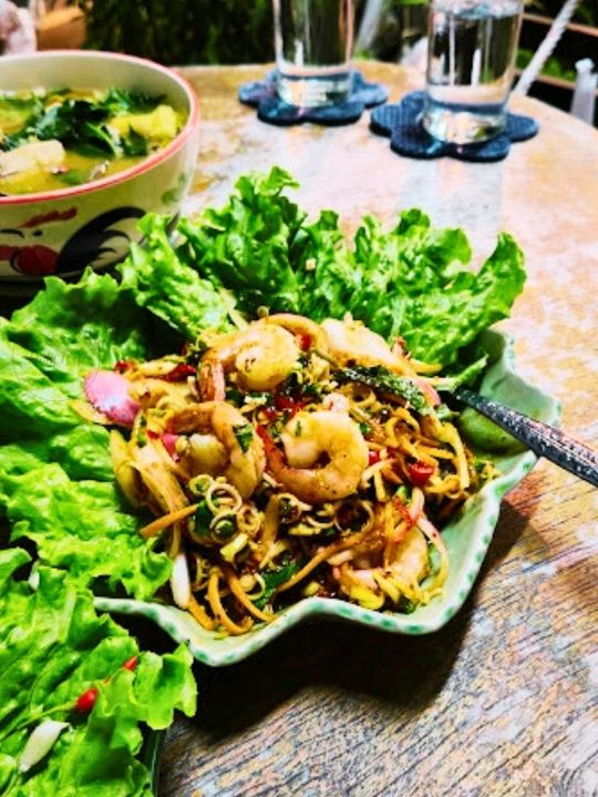 🤣อร่อยเลยบอกต่อ ครัวไม้เมือง