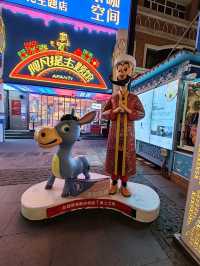 A Chance Encounter at the Bazaar with a Humorous Sage: Afanti and His "Comic" Donkey