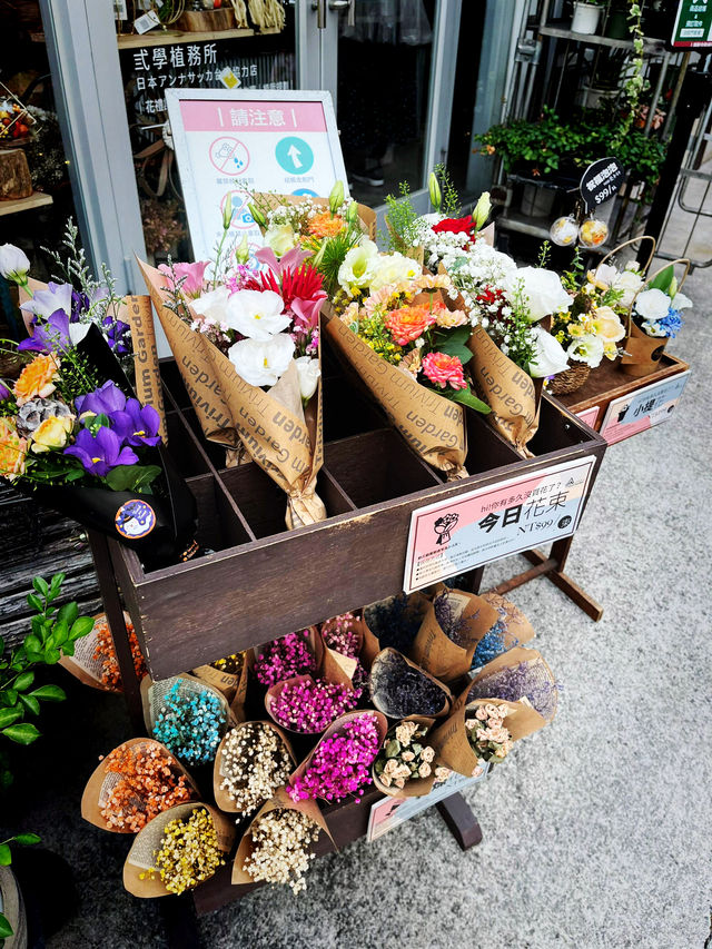 Calf Village Café — Playful Flavors and Pastel Charms at Shen Ji New Village, Taichung Calf Village Café — Playful Flavors and Pastel Charms at Shen Ji New Village, Taichung