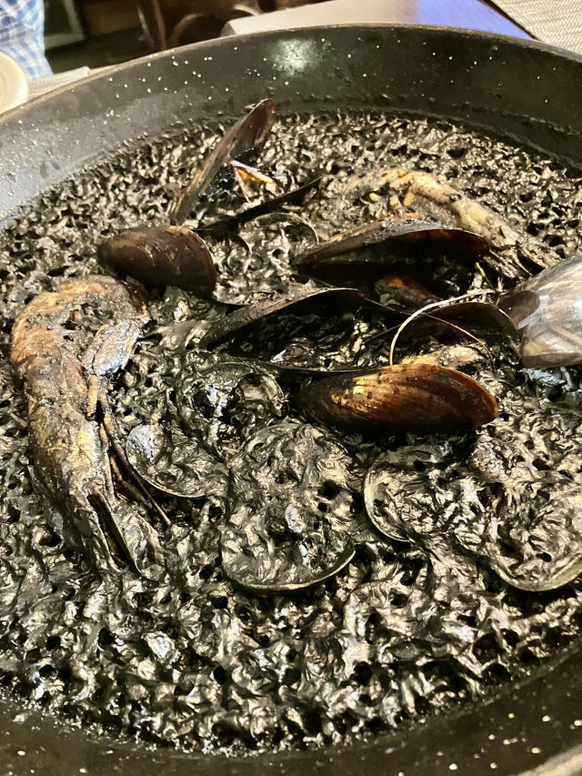 グエル邸の見学したらバルはここ👇バルセロナ旅 グエル邸の見学したらバルはここ👇バルセロナ旅