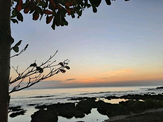 【萬里桐住宿心得|海邊走走 Sea Walking】 【萬里桐住宿心得|海邊走走 Sea Walking】