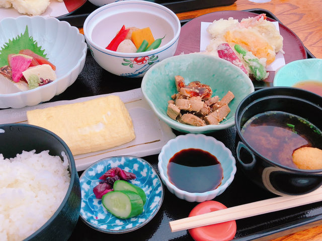 【中京区/京都🇯🇵】川床で涼しく浴衣でランチ♡