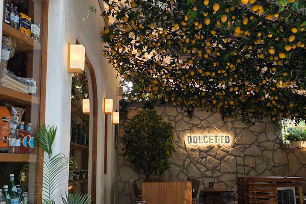 Dolcetto Italian Café Bangkok 방콕의 힙한 카페。 | 트립닷컴 방콕
