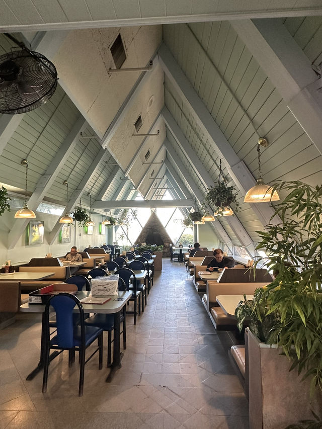 特殊建築及環境優雅，很傳統味道食材的越南餐廳