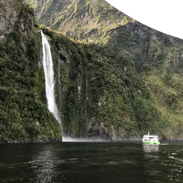 Queenstown's Adventure Symphony 🏔️🚀