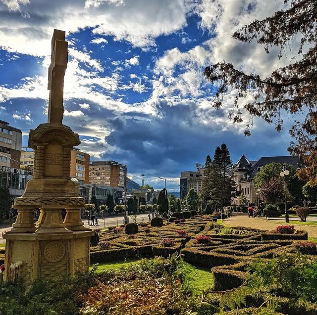 Autumn vibes in Youth Park 🇷🇴