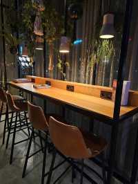 Romantic & Vibrant: Moxy Paris T2 for Couples"  