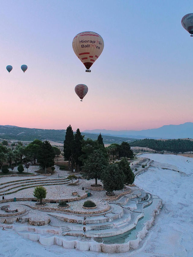 Pamukkale: Turkey's Natural Wonderland!
