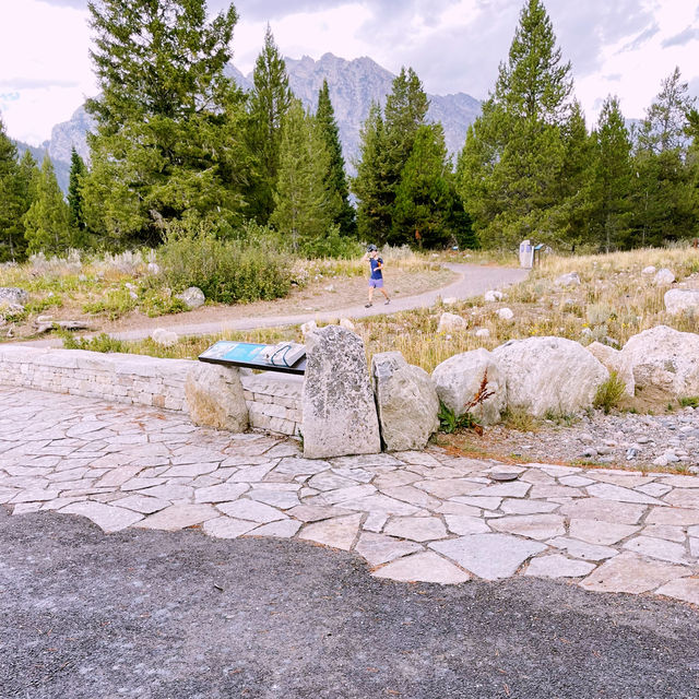 🚗 Grand Teton National Park Transportation Tips: Cruise Through the Mountains in Style ⛰️🛣️