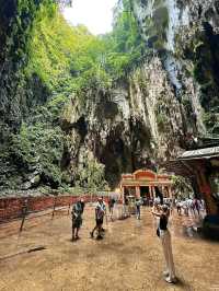 Batu Caves, Malaysia: A Towering Temple in Limestone Heights
