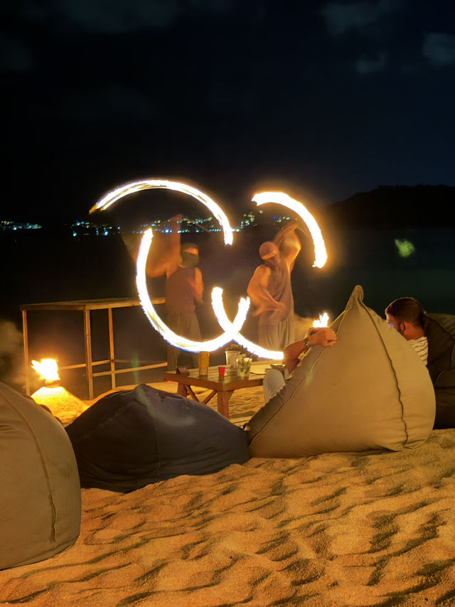🔥✨ รีวิว “โชว์ควงไฟ” ที่ Coco Tam’s 