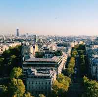 Paris on a Budget: Love, Lights & Low-Cost Adventures