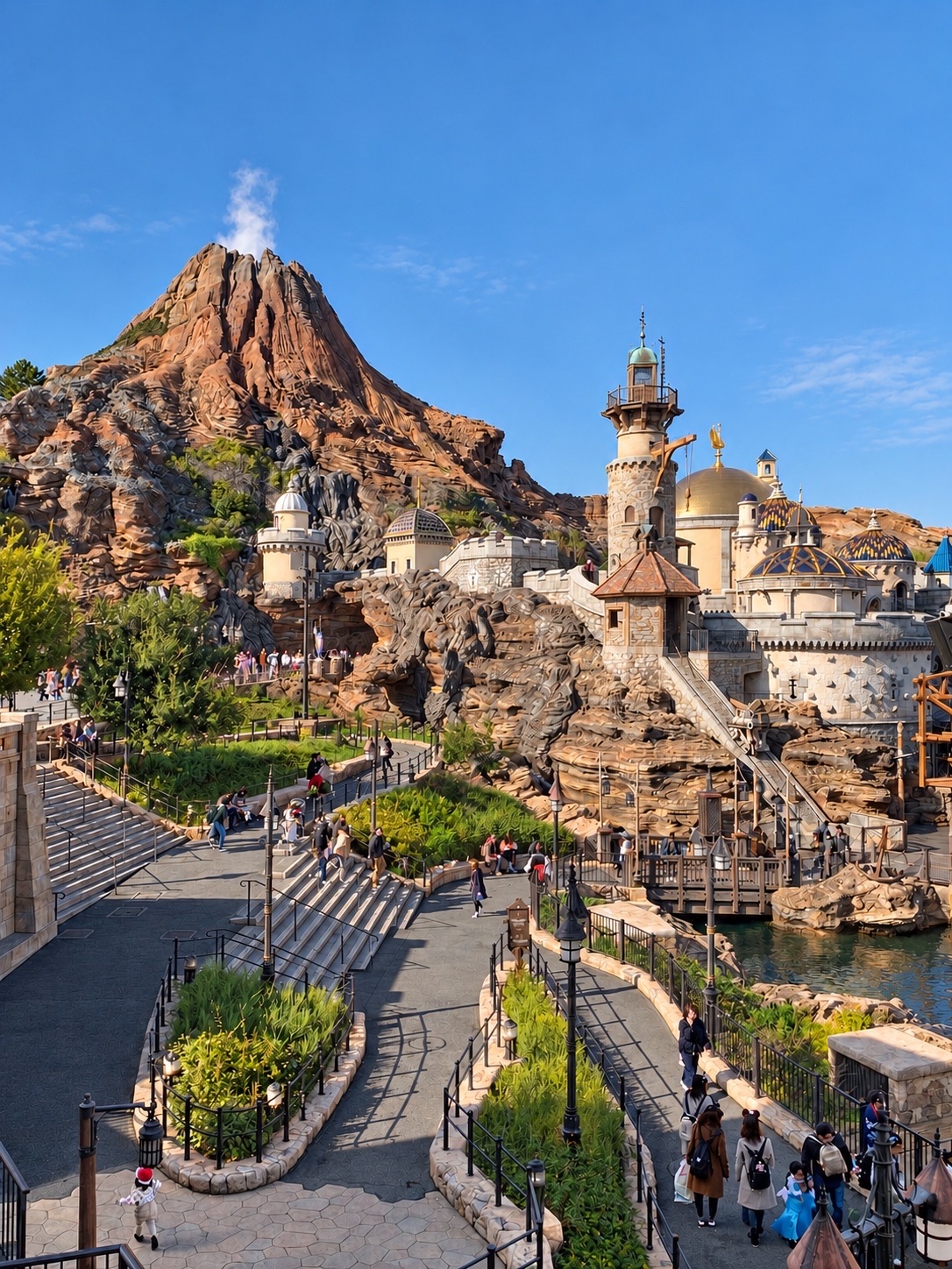 Tokyo DisneySea: A Journey Around the World in One Day 🇯🇵