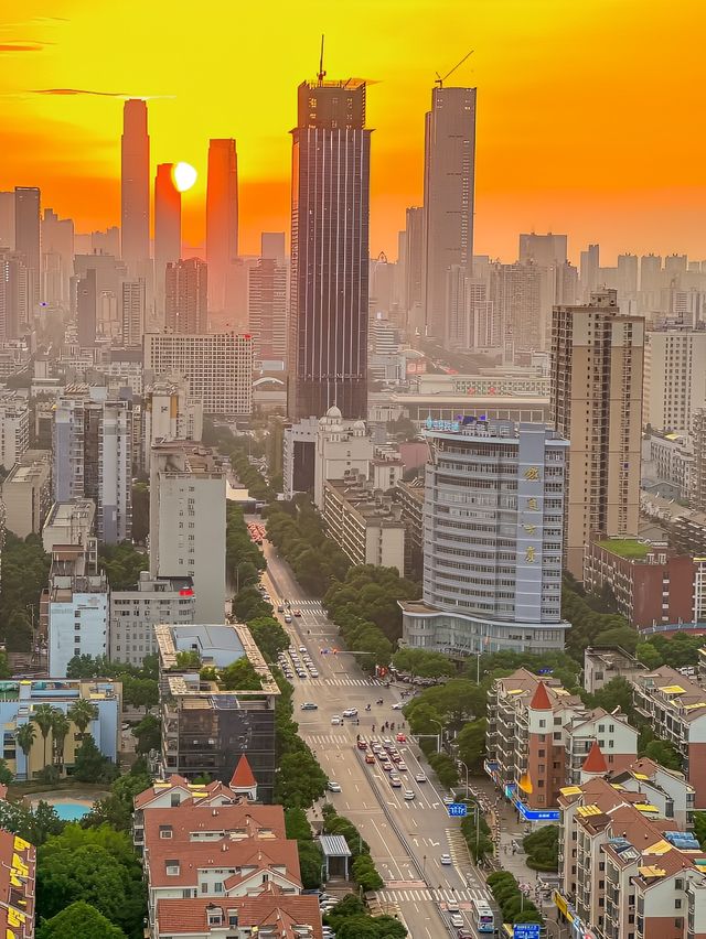 宇宙的中心萬家麗，土到極致就是潮