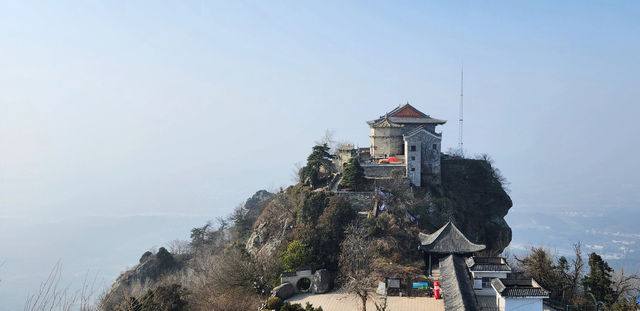 湖北武漢木蘭山｜登金頂看雪景，品不一樣的佛教文化