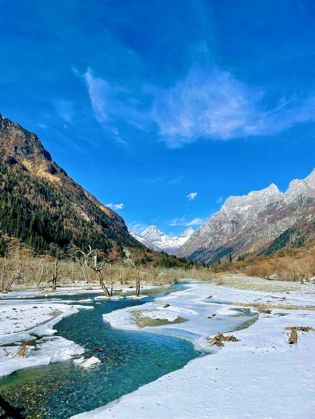 家人們誰懂啊下雪後的四姑娘山太漂亮了