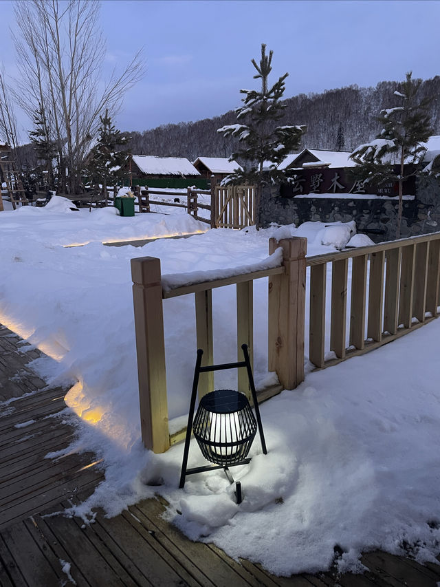 禾木的雪景木屋