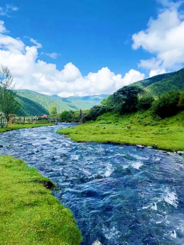 聽說這裡是油畫般的天堂，川西油畫小鎮