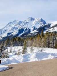 🏔️ Escape to Kananaskis: Luxury Amidst the Peaks 🌲