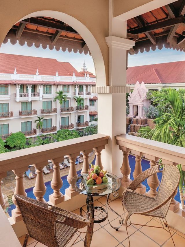 🌟 Siem Reap's Sokha Angkor Resort: A Cambodian Gem 🏰✨