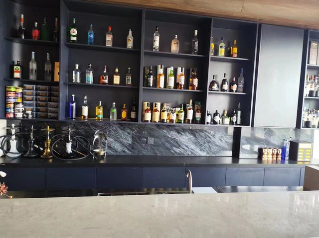 青島奇遇記，曜石X酒店裡的浪漫邂逅