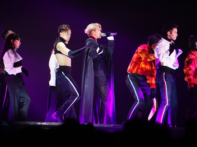 值得回味!張敬軒"Revisit"演唱會 值得回味!張敬軒"Revisit"演唱會